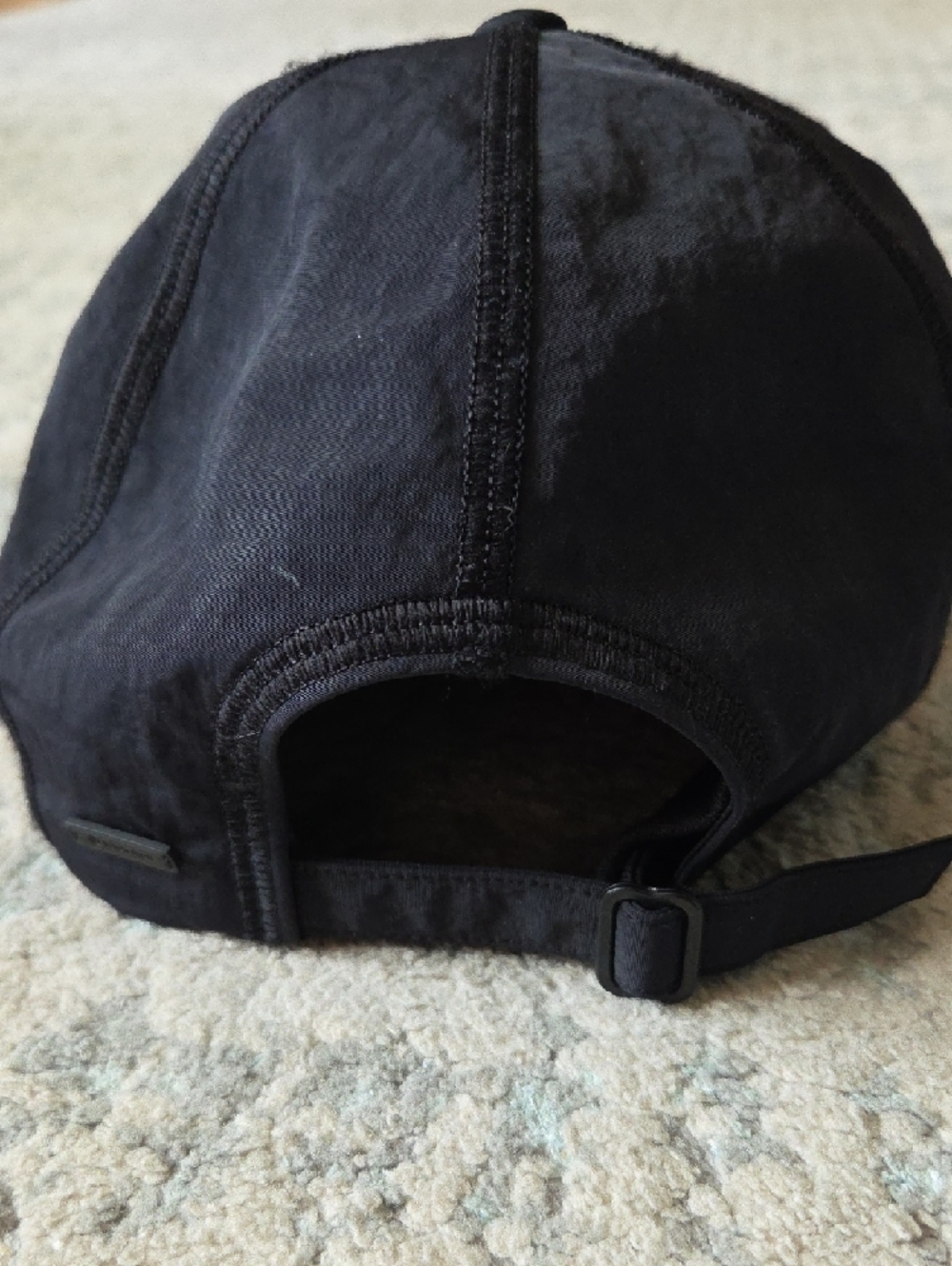 lululemon athletica Black Lightweight Baseball Cap - Picture 4 of 4
